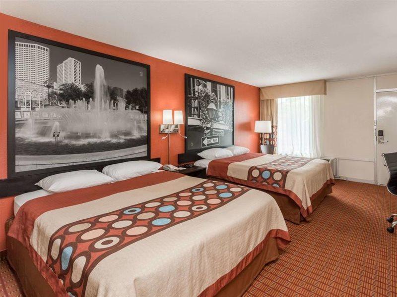 Super 8 By Wyndham Baton Rouge/I-10 Motel Екстериор снимка